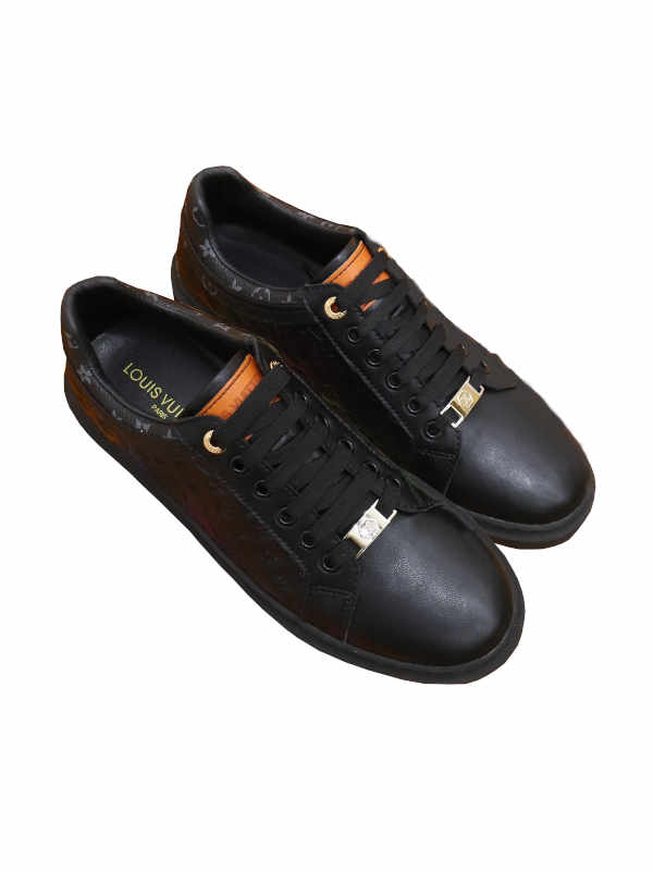 Beverly black trainers